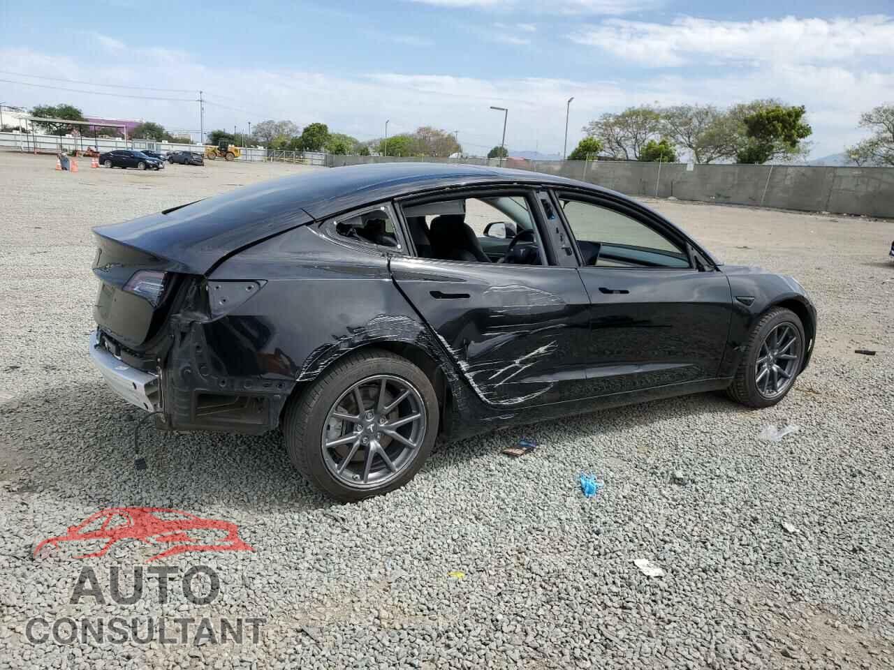 TESLA MODEL 3 2018 - 5YJ3E1EA9JF151993