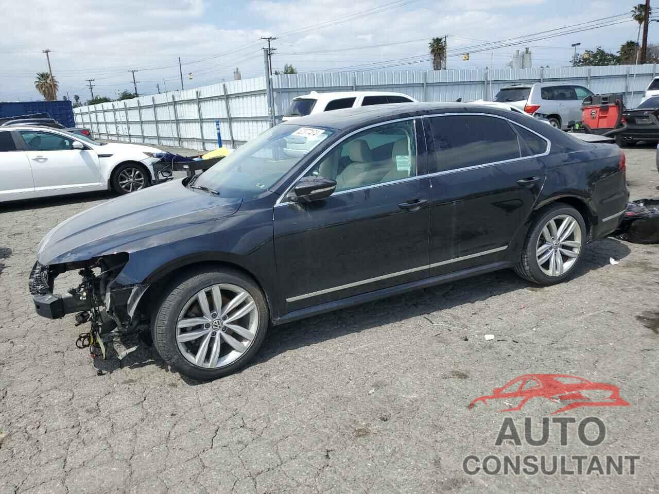 VOLKSWAGEN PASSAT 2018 - 1VWCA7A38JC000742