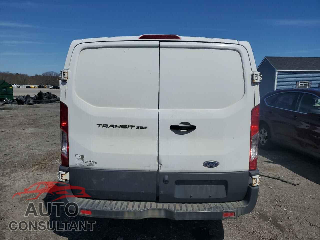 FORD TRANSIT 2017 - 1FTYR1ZM5HKB30604