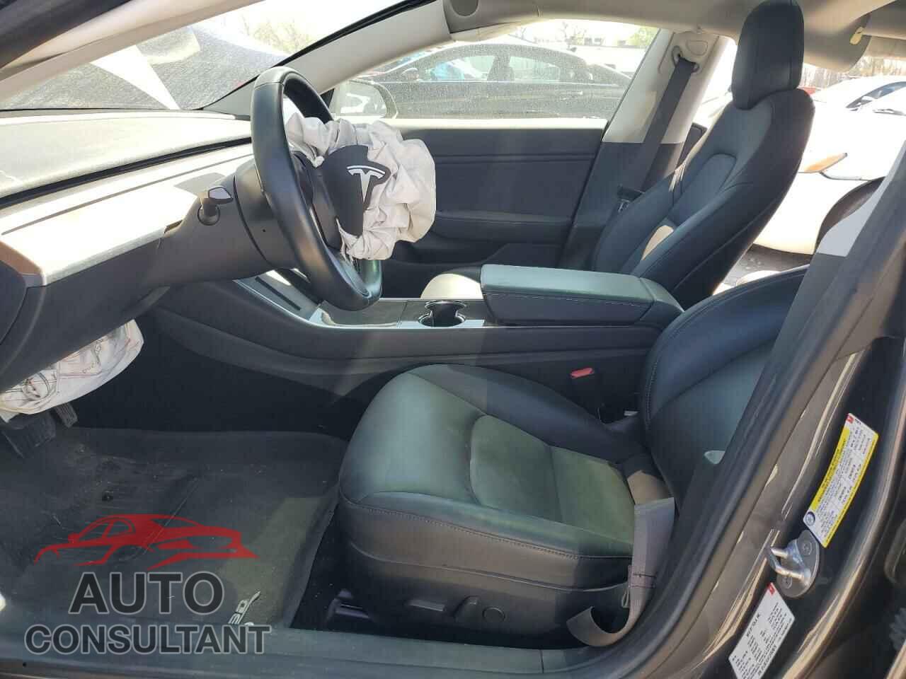 TESLA MODEL 3 2018 - 5YJ3E1EA7JF033876