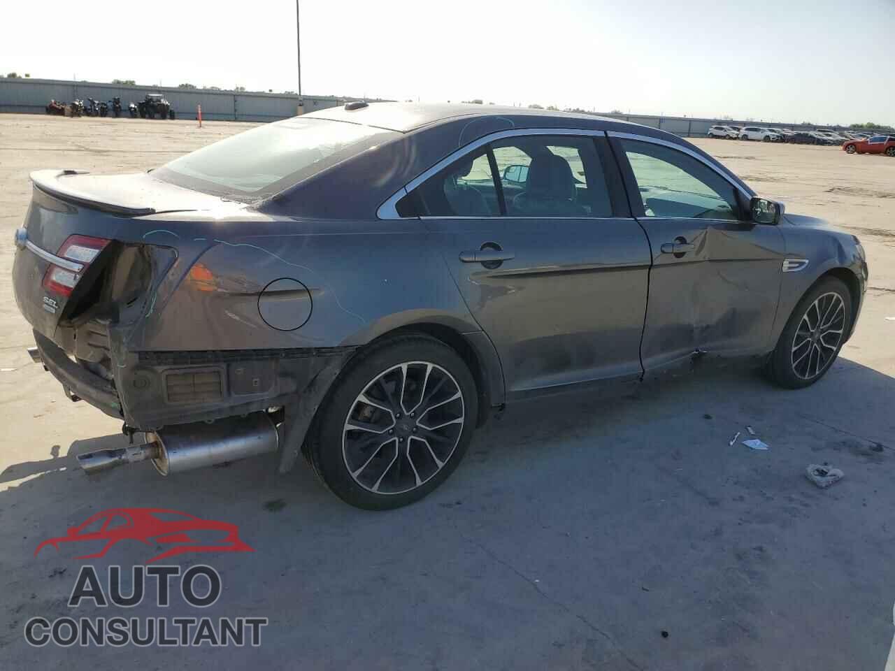 FORD TAURUS 2017 - 1FAHP2E90HG135148