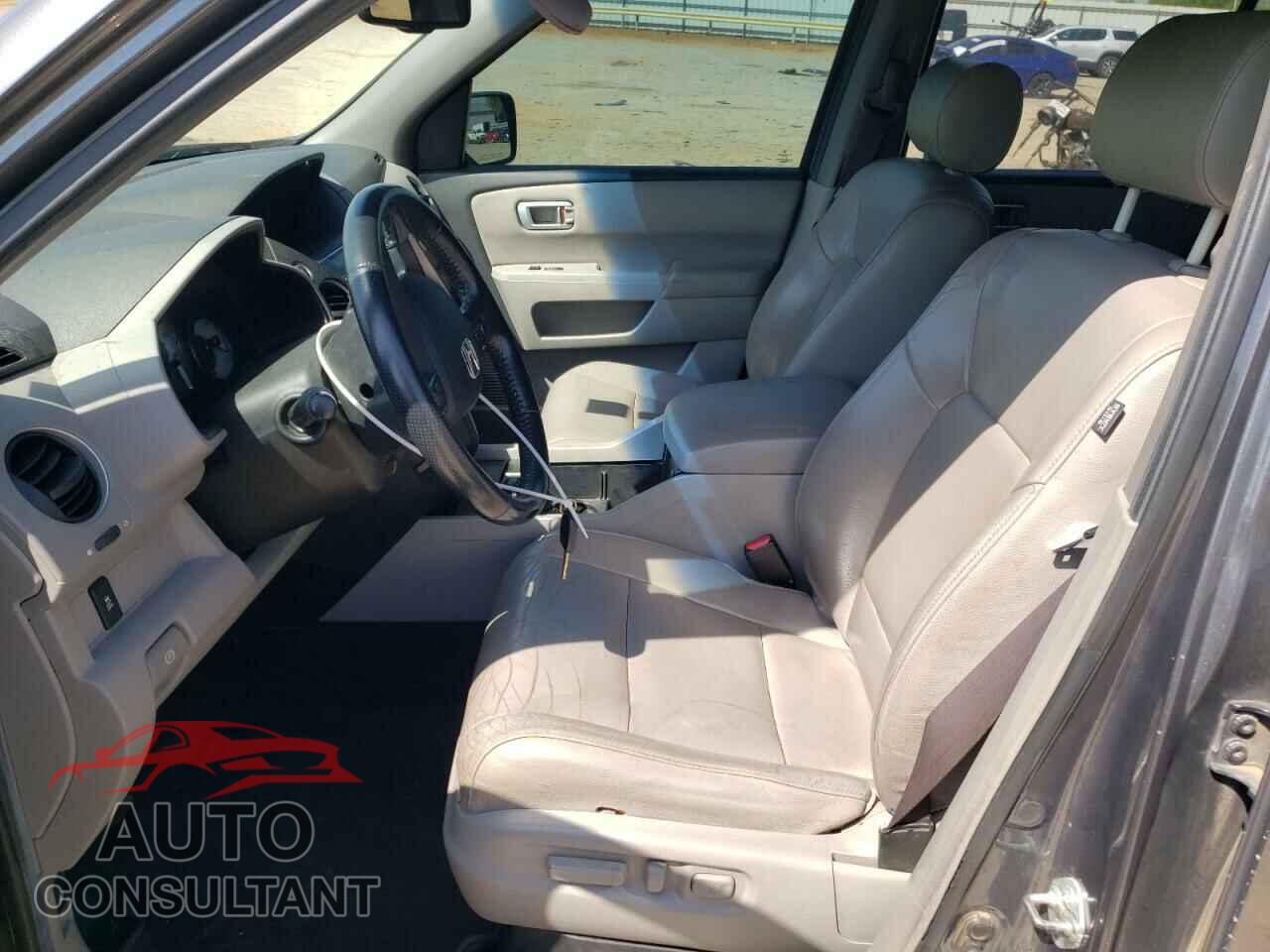 HONDA PILOT 2012 - 5FNYF3H58CB013538