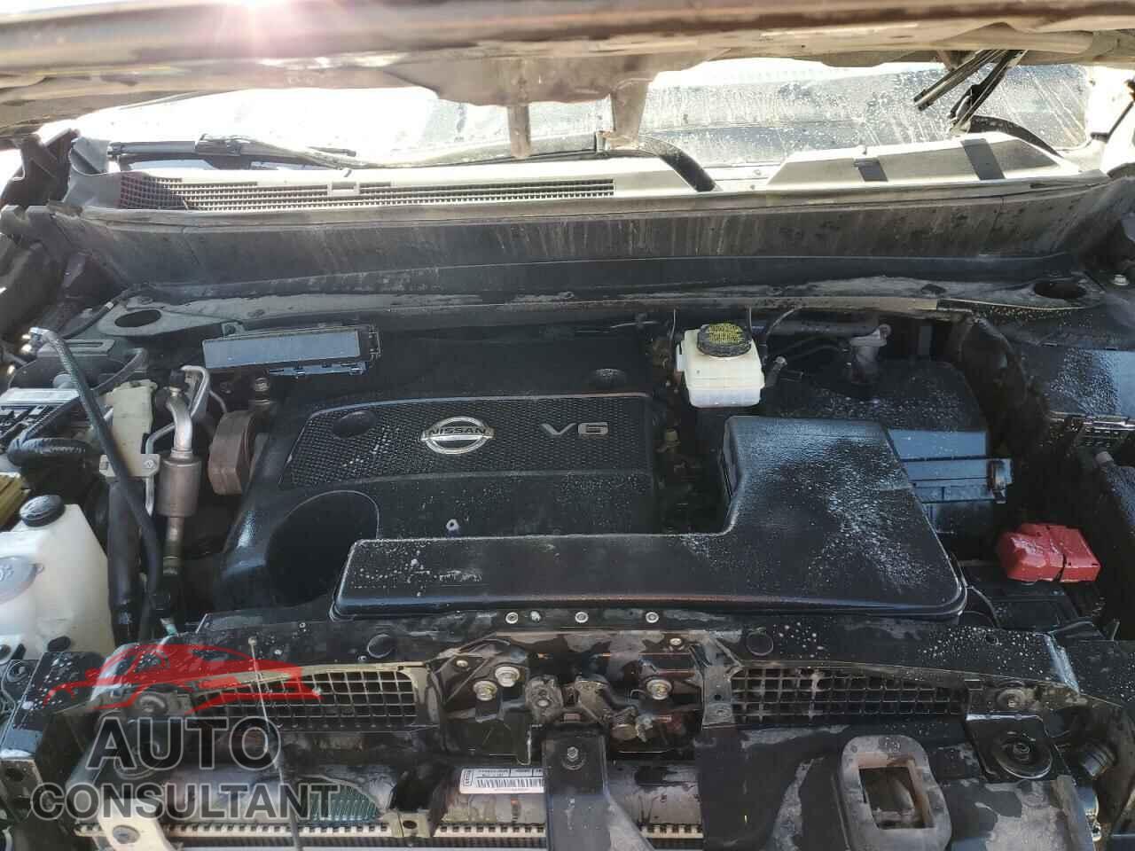 NISSAN PATHFINDER 2015 - 5N1AR2MM8FC608421