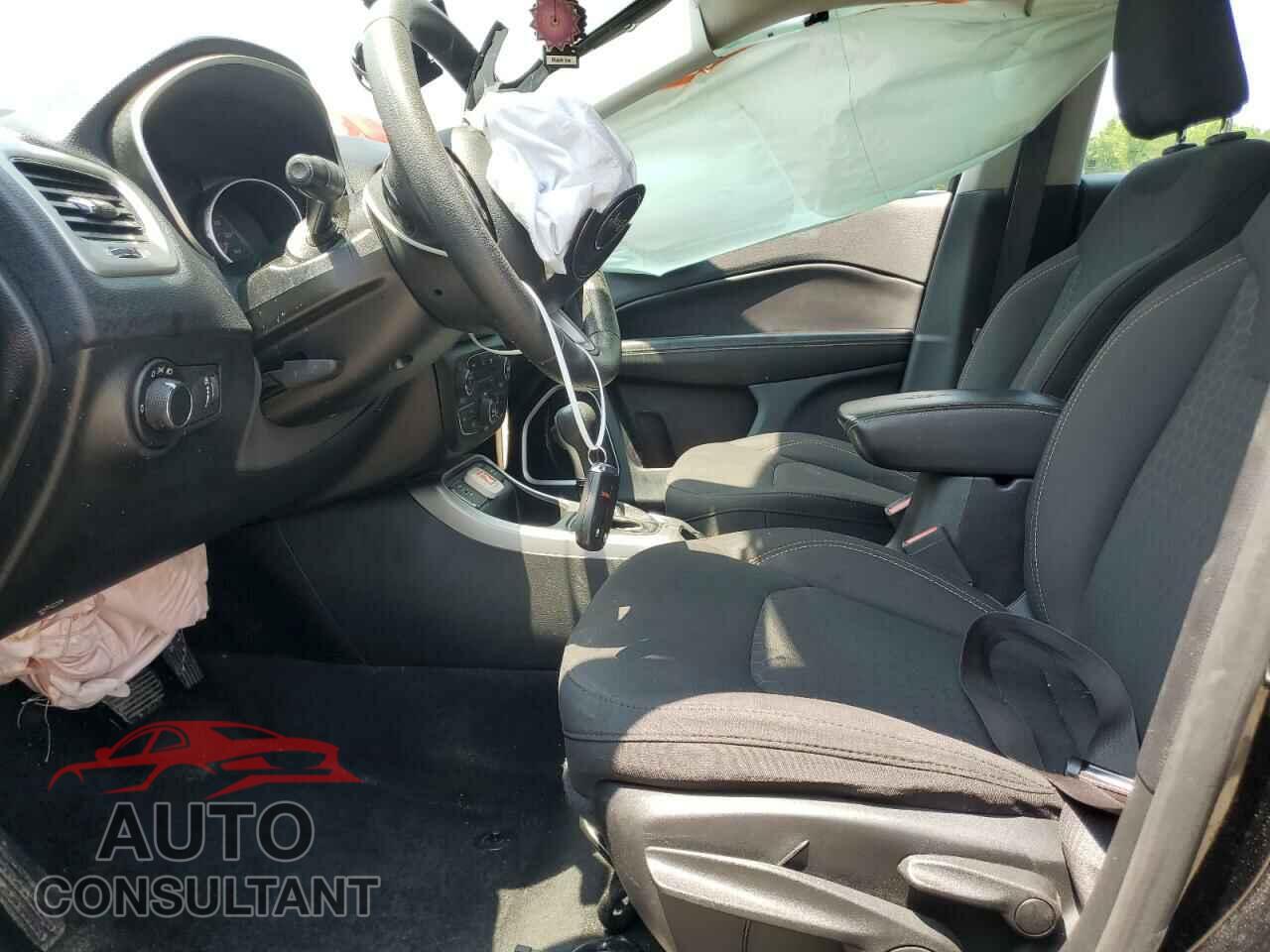 JEEP COMPASS 2019 - 3C4NJCAB0KT856358