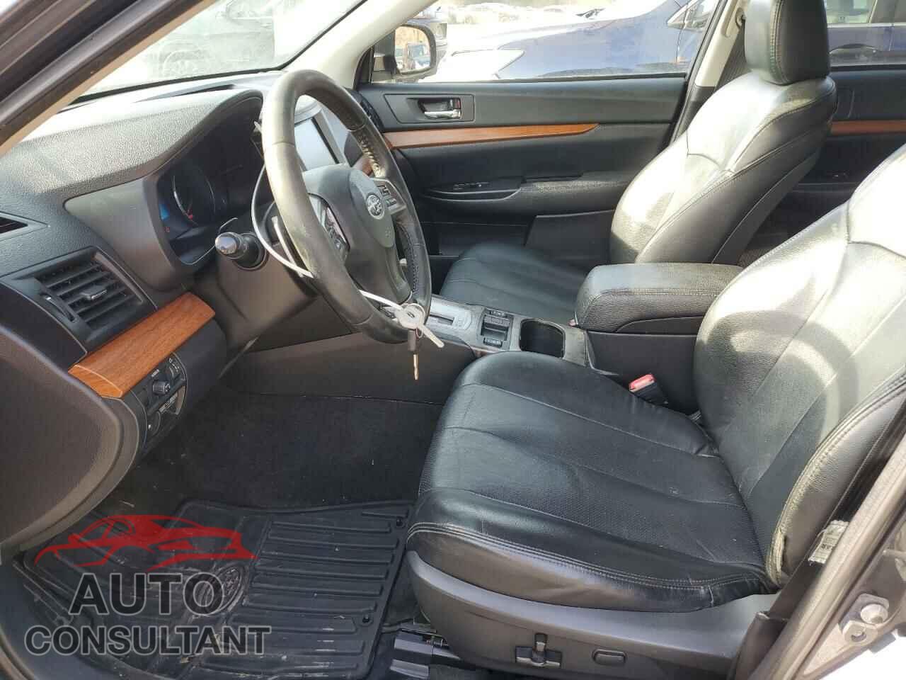 SUBARU OUTBACK 2013 - 4S4BRBPC7D3255027