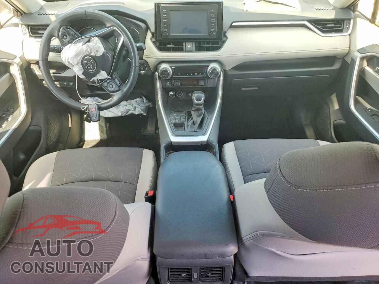 TOYOTA RAV4 2019 - JTMP1RFV5KD038340