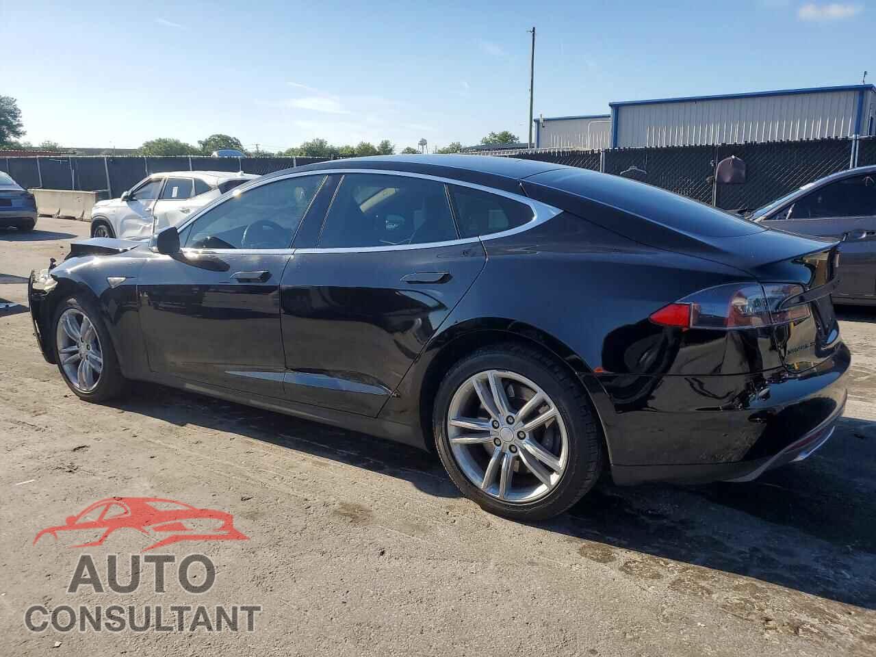 TESLA MODEL S 2013 - 5YJSA1CP4DFP06951