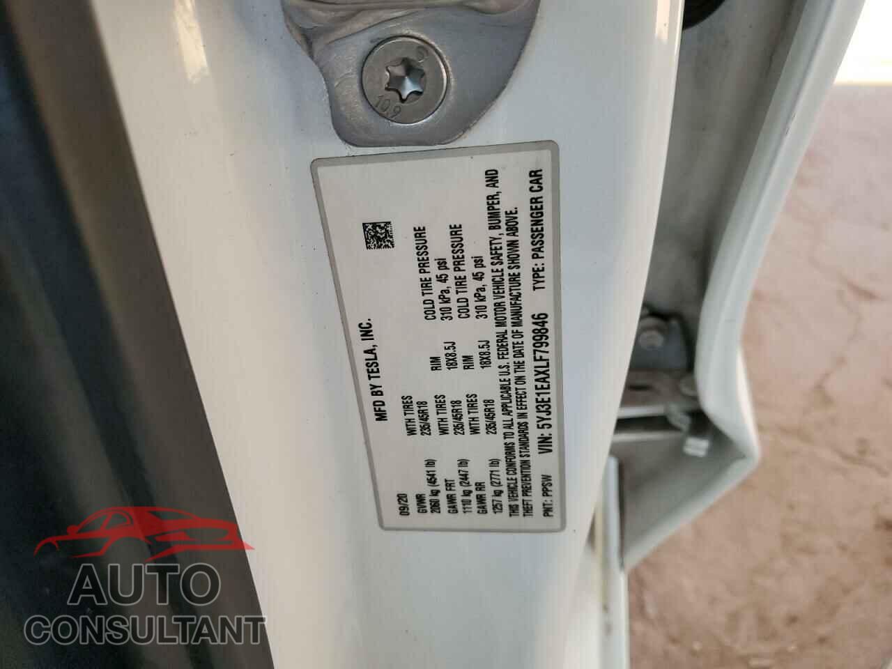 TESLA MODEL 3 2020 - 5YJ3E1EAXLF799846