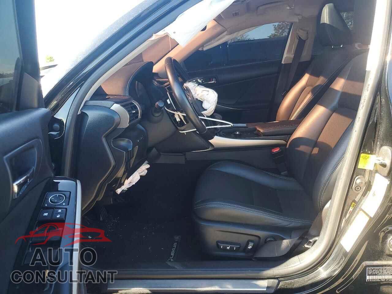LEXUS IS 2015 - JTHCF1D29F5022957