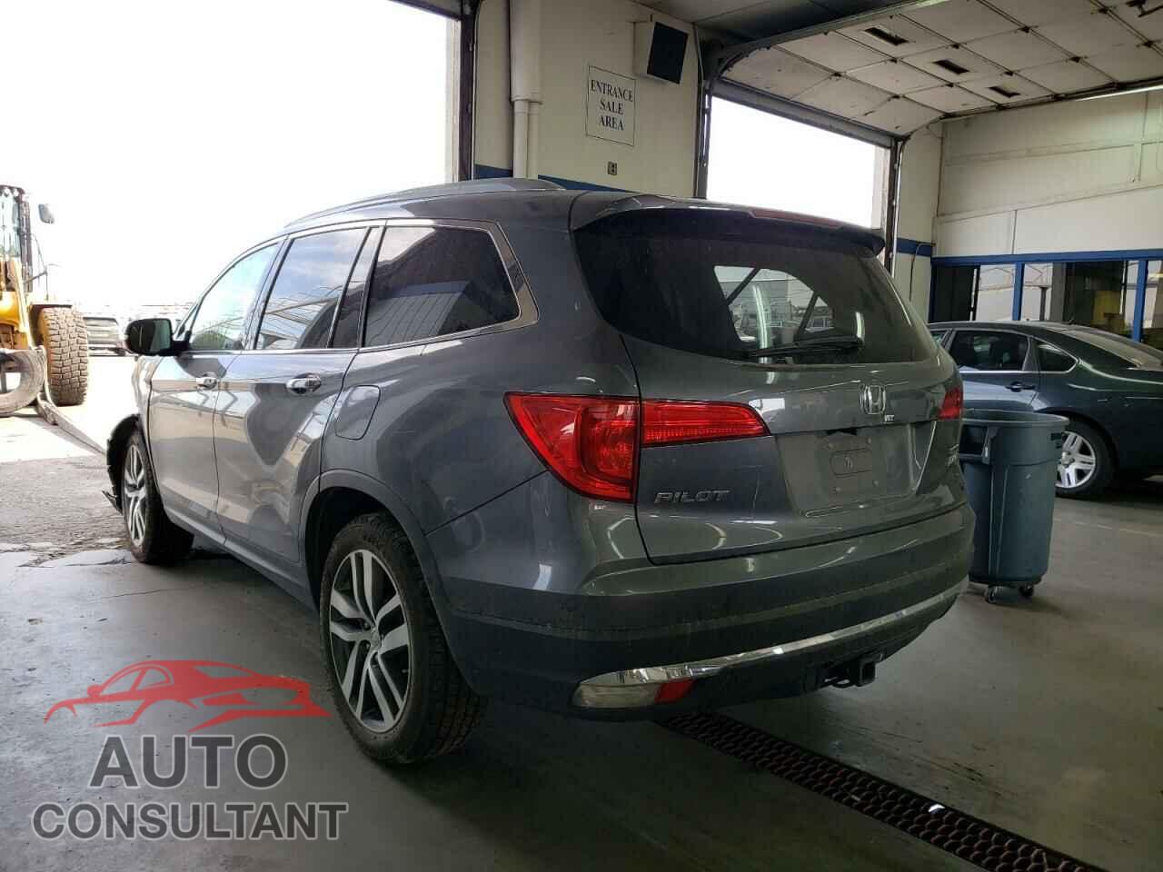 HONDA PILOT 2017 - 5FNYF6H93HB009991