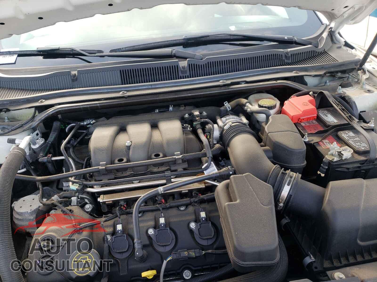 FORD TAURUS 2016 - 1FAHP2E86GG157631