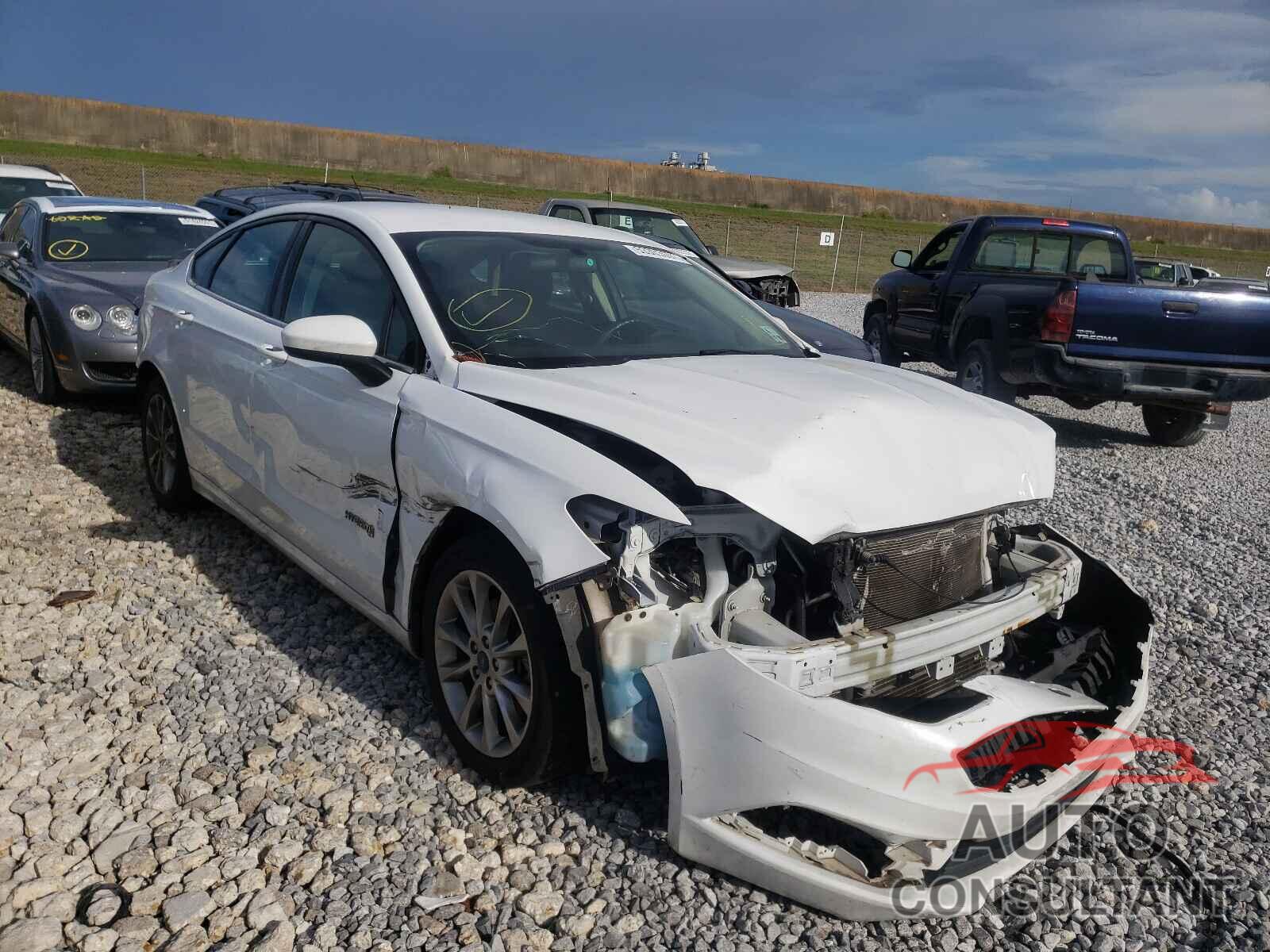 FORD FUSION 2017 - 3FA6P0LU5HR224838