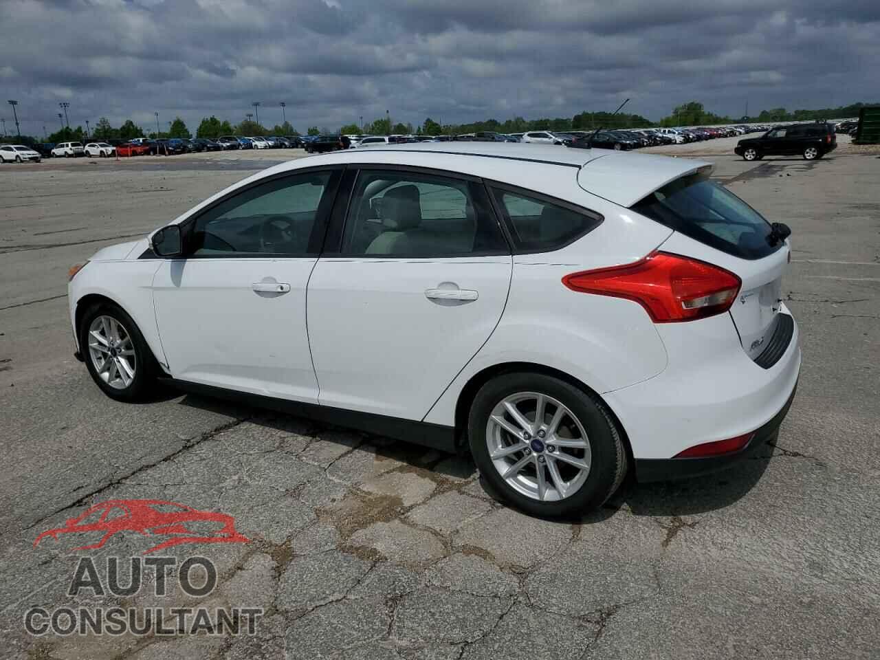 FORD FOCUS 2016 - 1FADP3K27GL351161