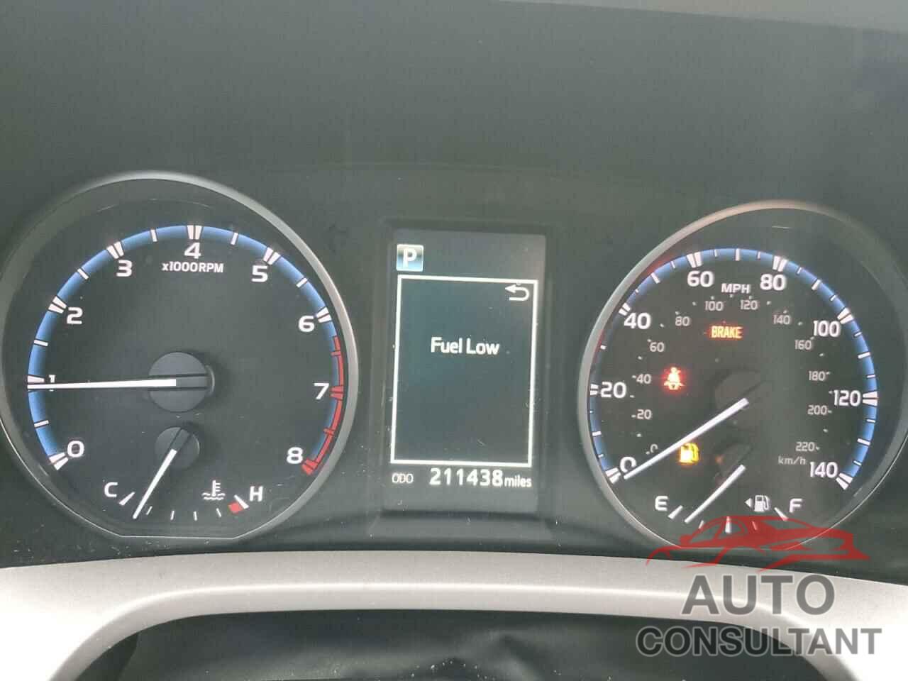 TOYOTA RAV4 2017 - 2T3BFREV6HW611013