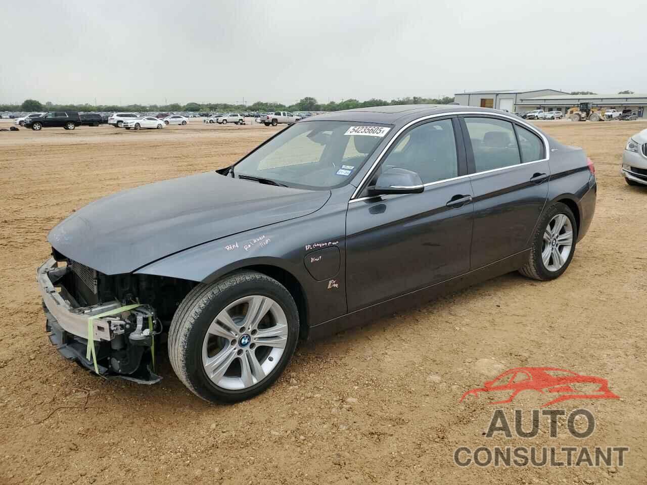 BMW 3 SERIES 2018 - WBA8E1C57JA178689