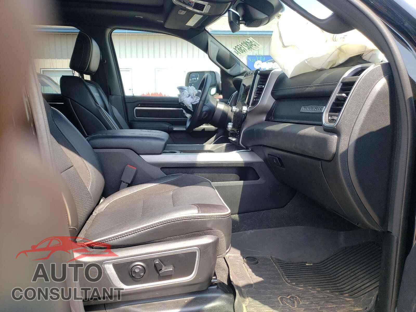RAM 1500 2020 - 1C6SRFJT0LN320055