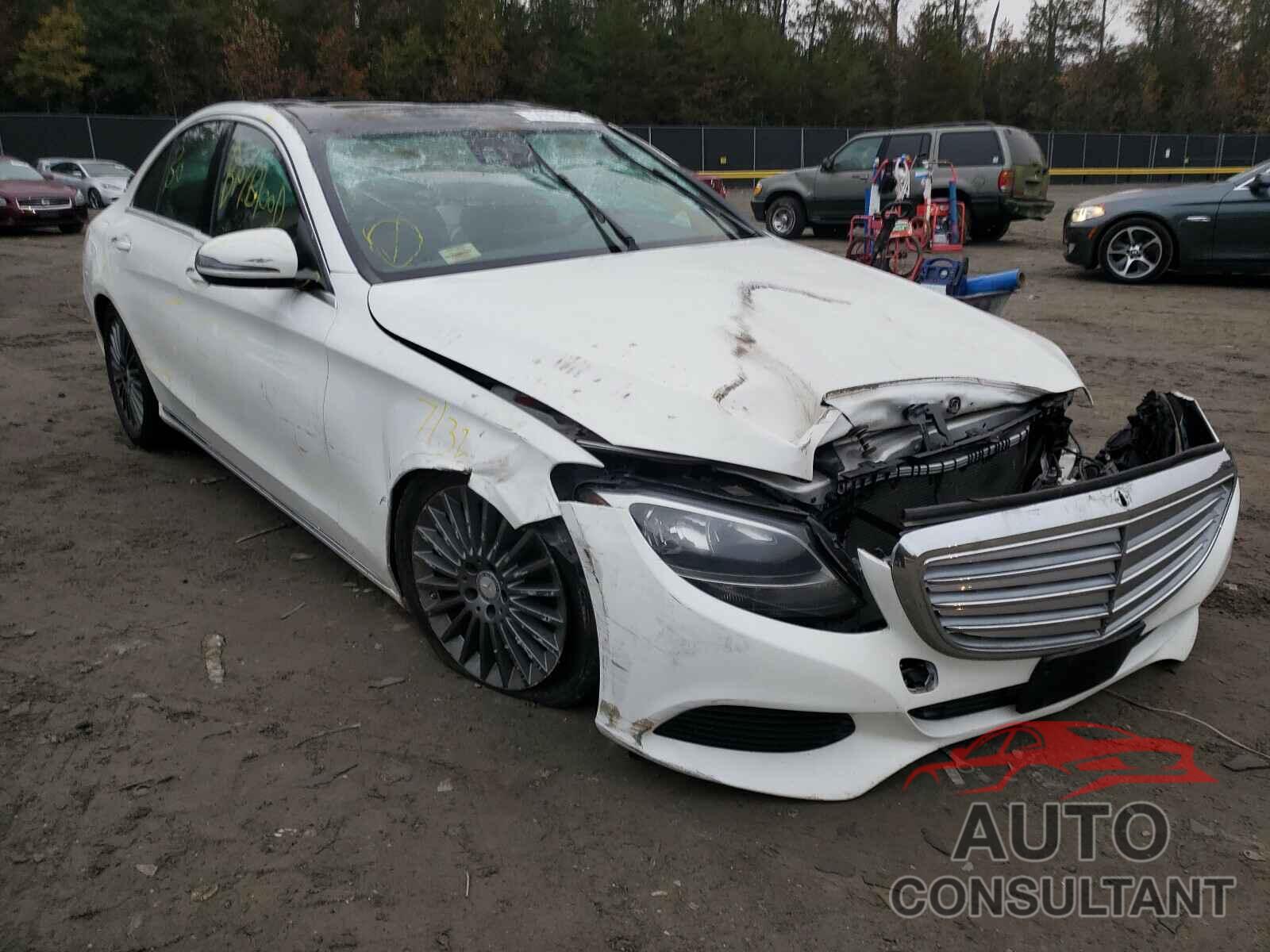 MERCEDES-BENZ C CLASS 2016 - 55SWF4KB8GU142251