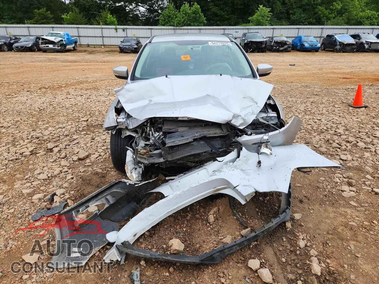 FORD FOCUS 2017 - 1FADP3F20HL309376