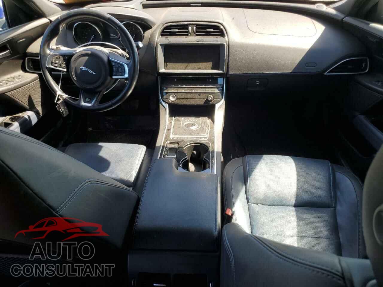 JAGUAR XE 2017 - SAJAF4BV4HA974879