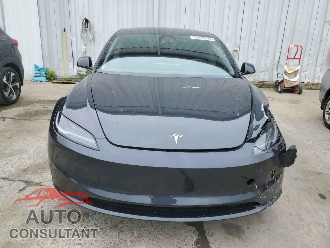 TESLA MODEL 3 2024 - 5YJ3E1EB2RF729422