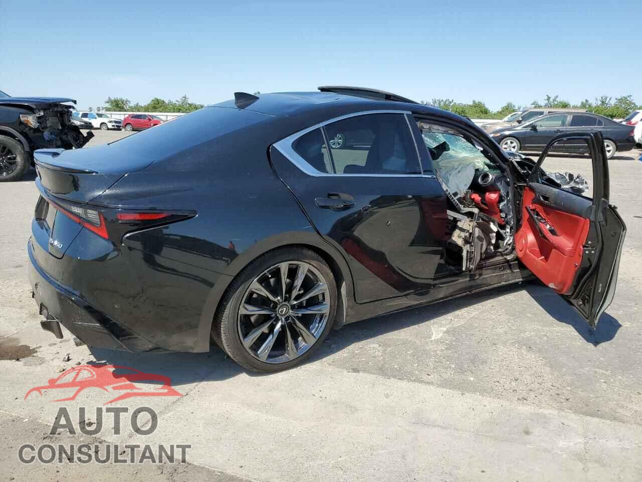 LEXUS IS 2021 - JTHGZ1B24M5037603