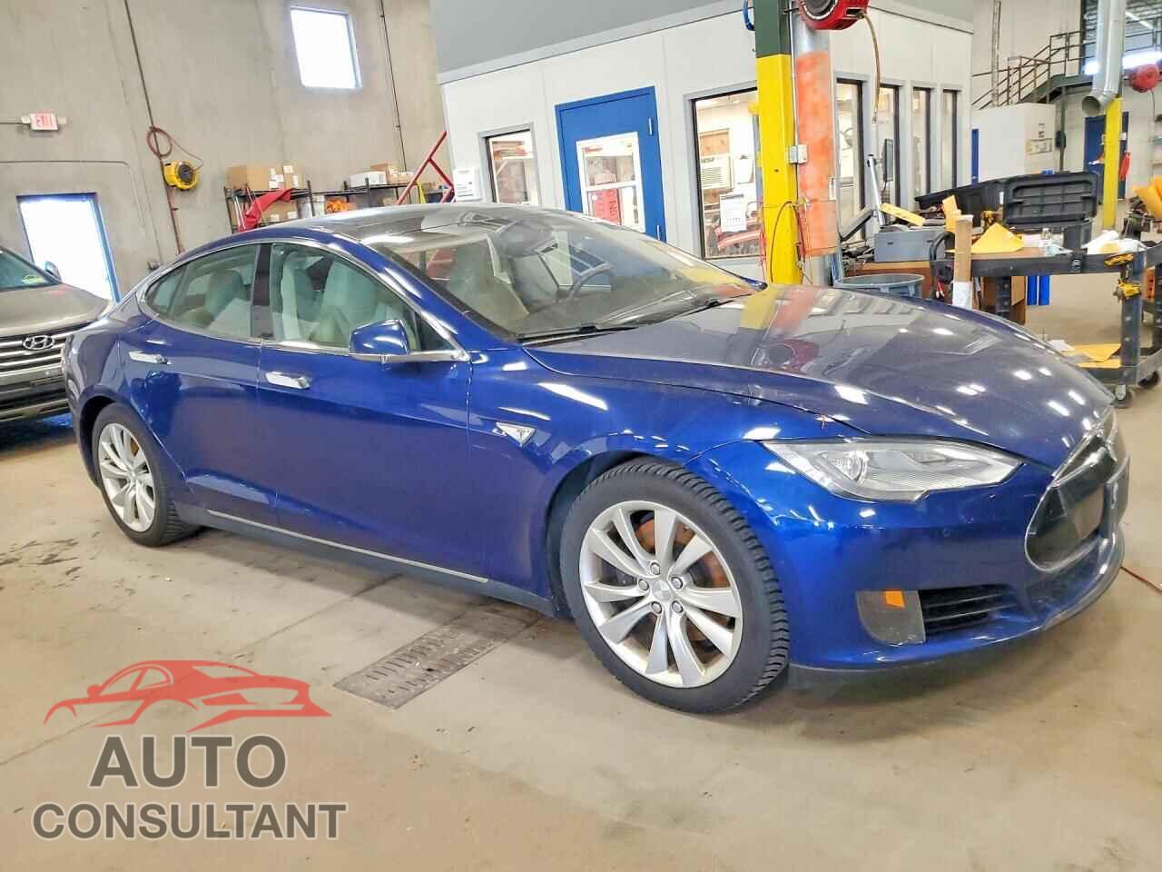 TESLA MODEL S 2015 - 5YJSA1S27FF090736