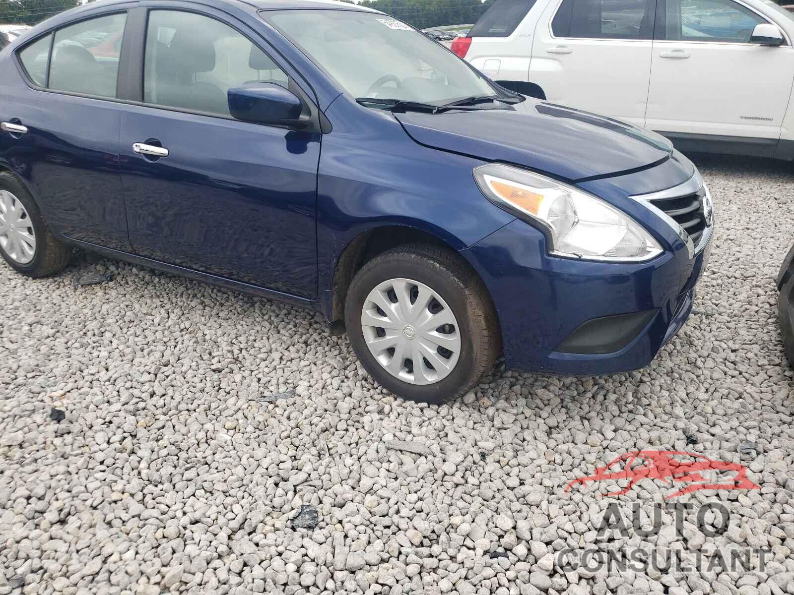 NISSAN VERSA 2018 - 3N1CN7AP1JL868647