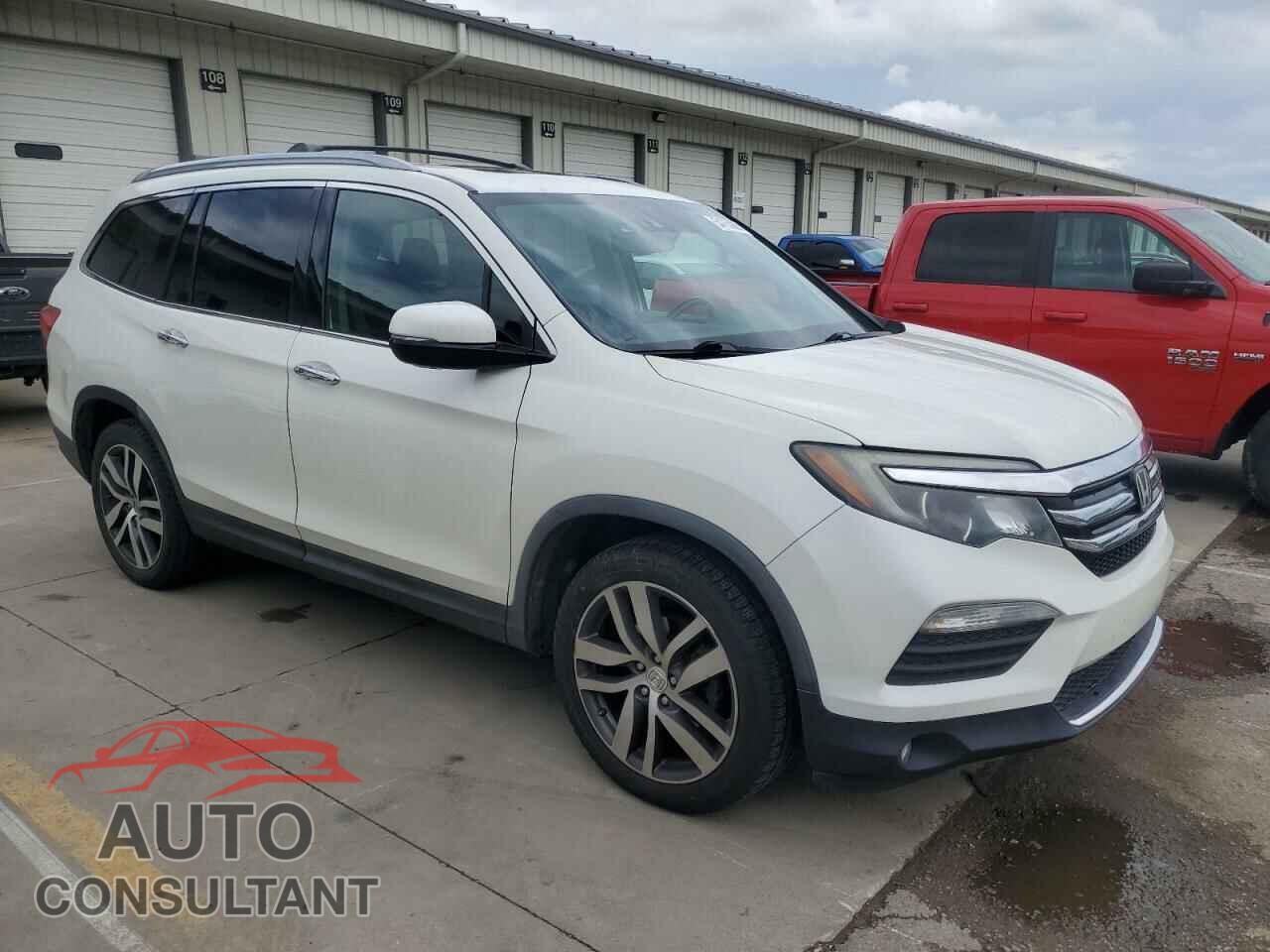 HONDA PILOT 2016 - 5FNYF6H08GB016144