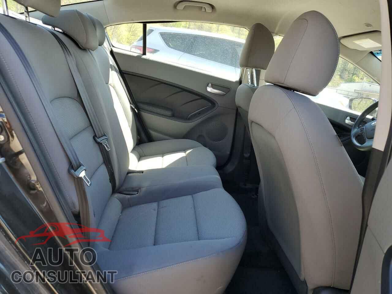 KIA FORTE 2017 - 3KPFK4A71HE018257