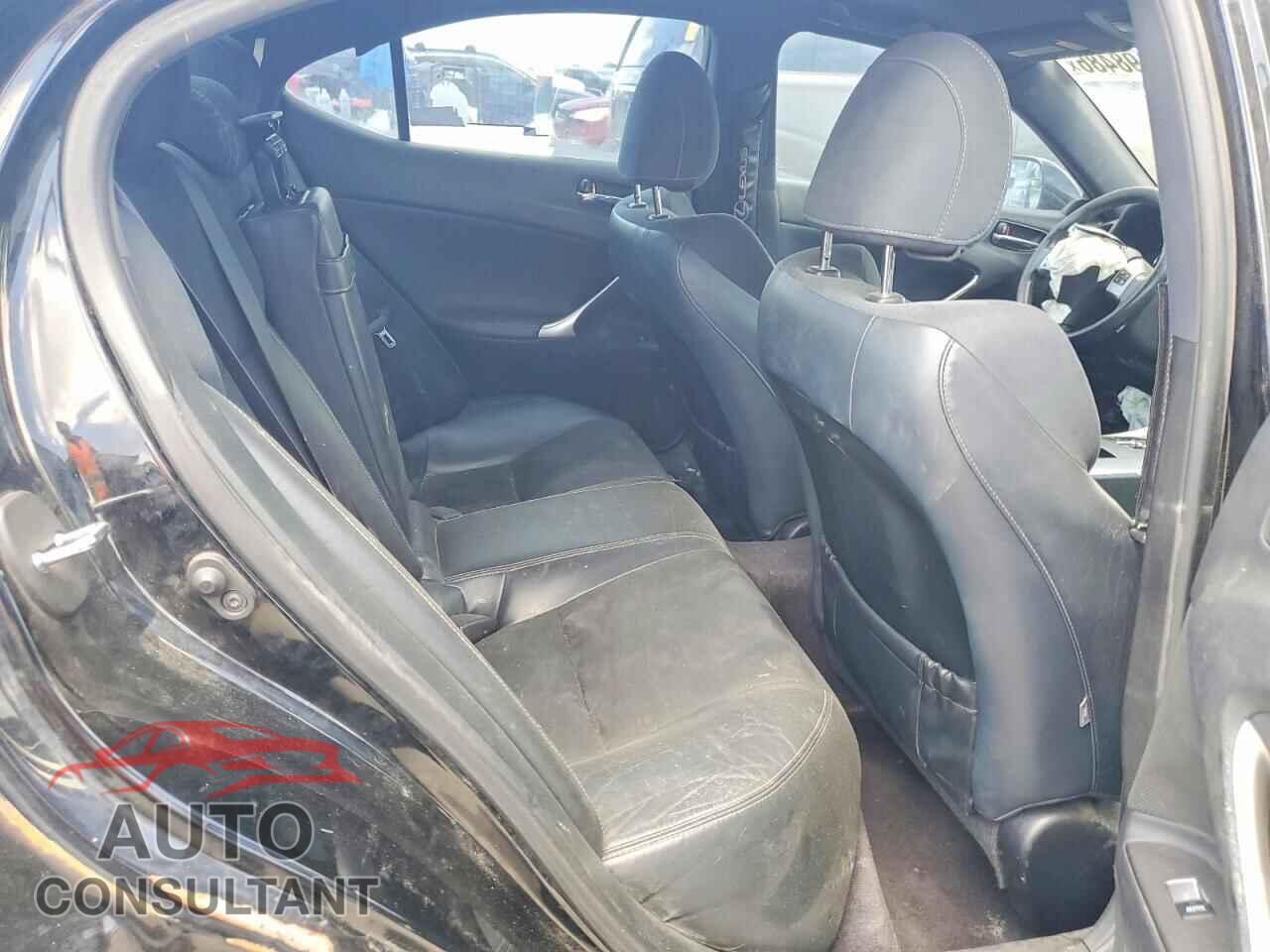 LEXUS IS 2011 - JTHBF5C27B5144599