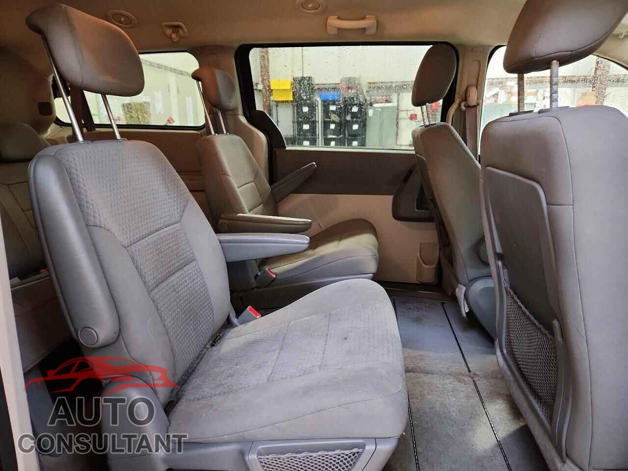 DODGE CARAVAN 2010 - 2D4RN4DE4AR130590