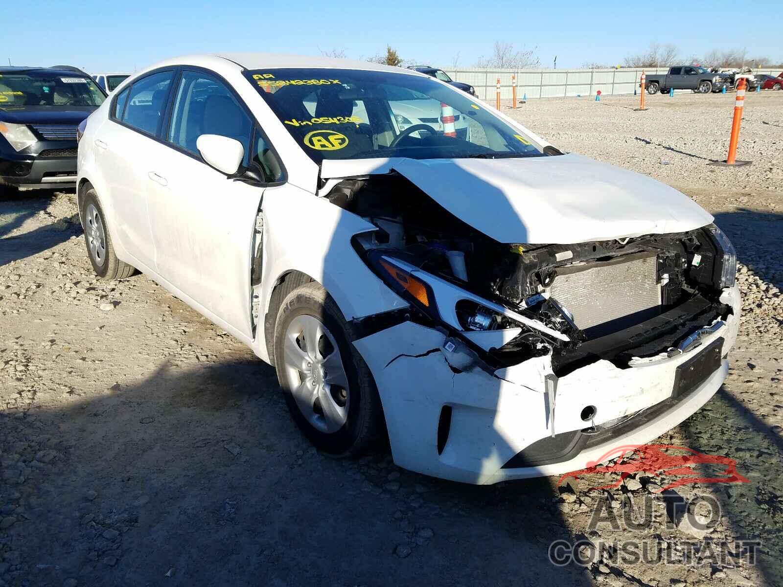 KIA FORTE 2017 - 3KPFK4A77HE054308