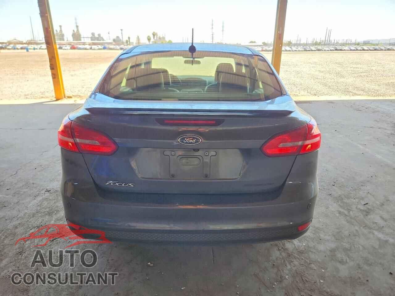 FORD FOCUS 2017 - 1FADP3J27HL288257