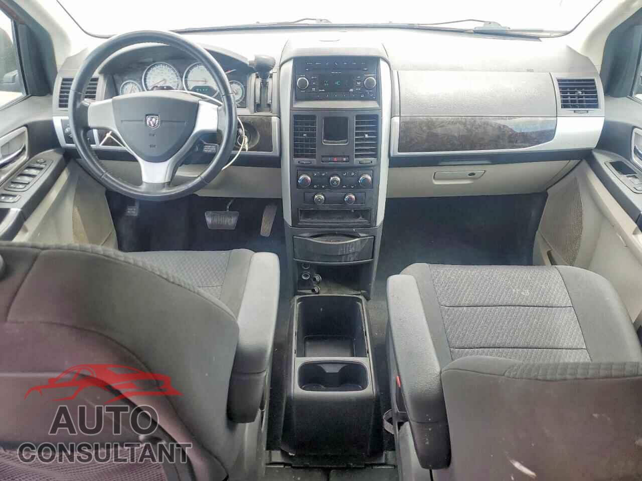 DODGE CARAVAN 2010 - 2D4RN5D12AR135712