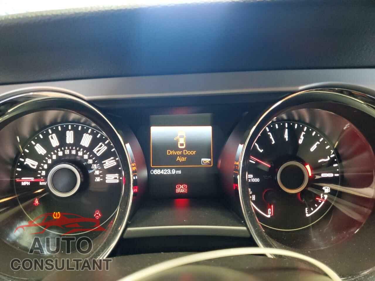 FORD MUSTANG 2014 - 1ZVBP8CF4E5245006