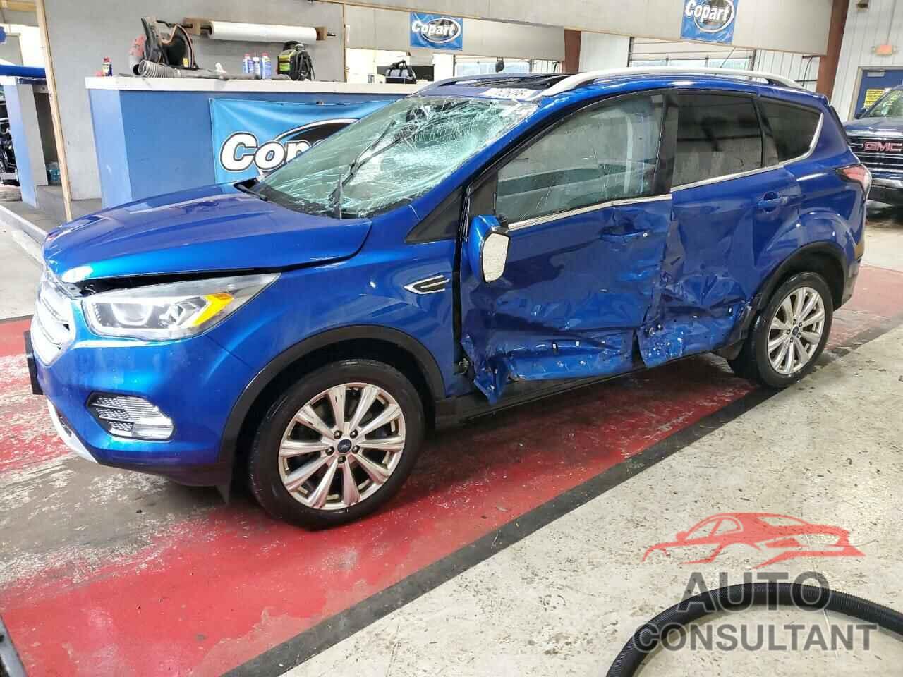 FORD ESCAPE 2017 - 1FMCU9J9XHUD06593