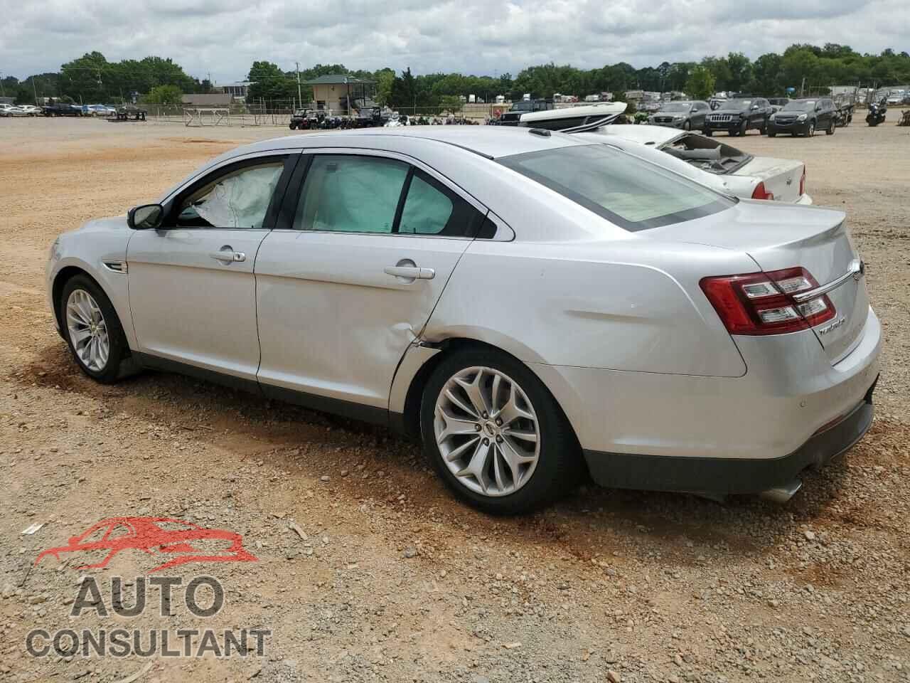 FORD TAURUS 2018 - 1FAHP2F87JG101588