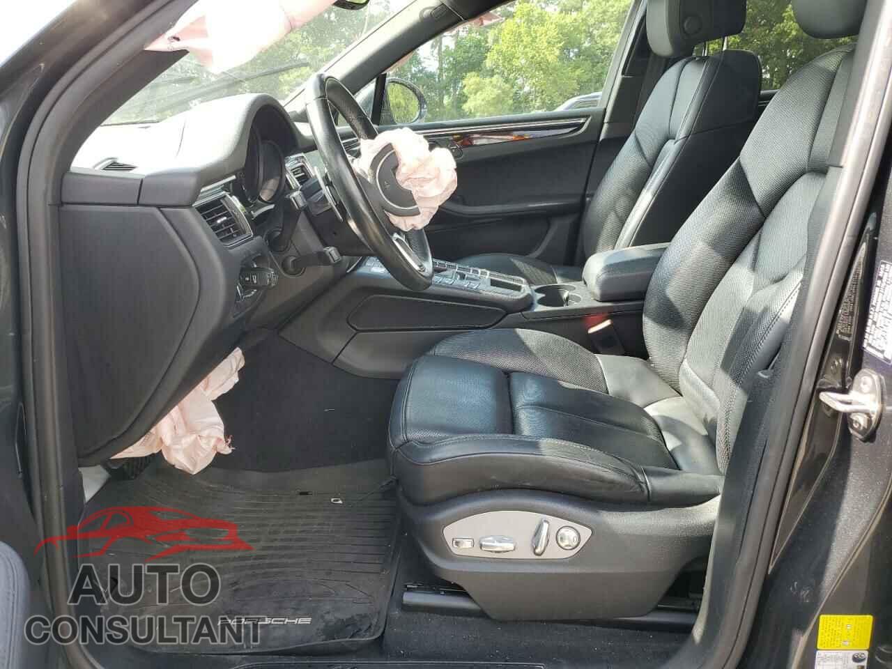 PORSCHE MACAN 2018 - WP1AA2A54JLB08580