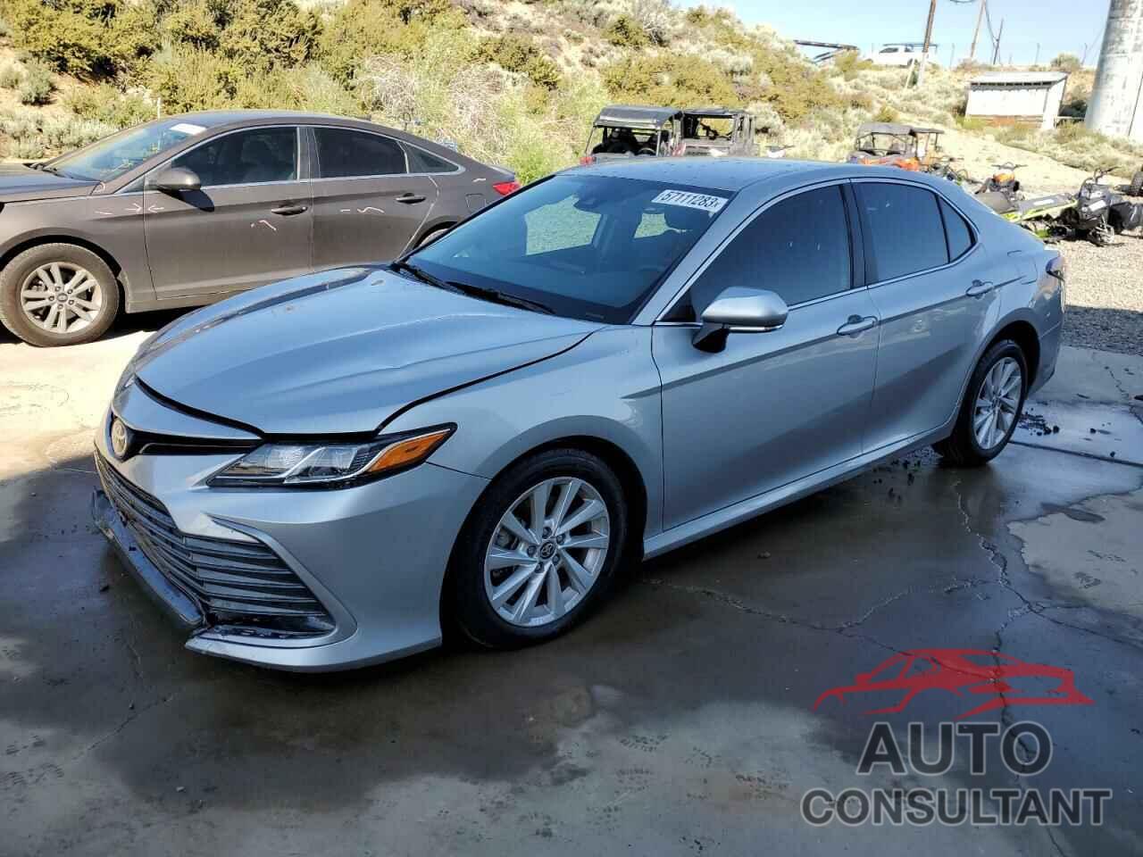 TOYOTA CAMRY 2021 - 4T1C11BK6MU040222