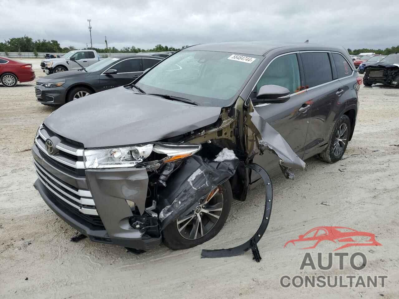 TOYOTA HIGHLANDER 2018 - 5TDZZRFH9JS250625