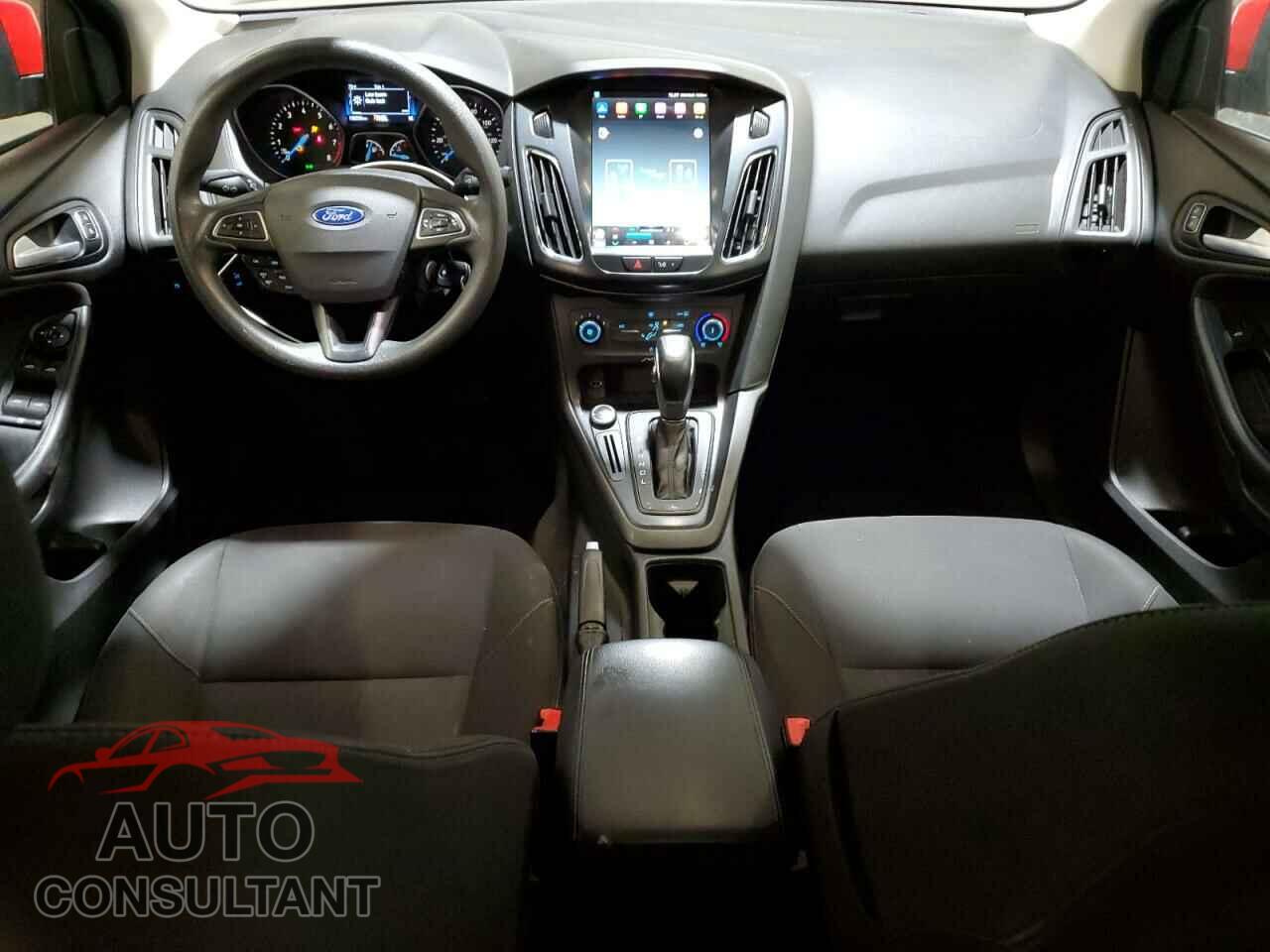 FORD FOCUS 2015 - 1FADP3F20FL205273