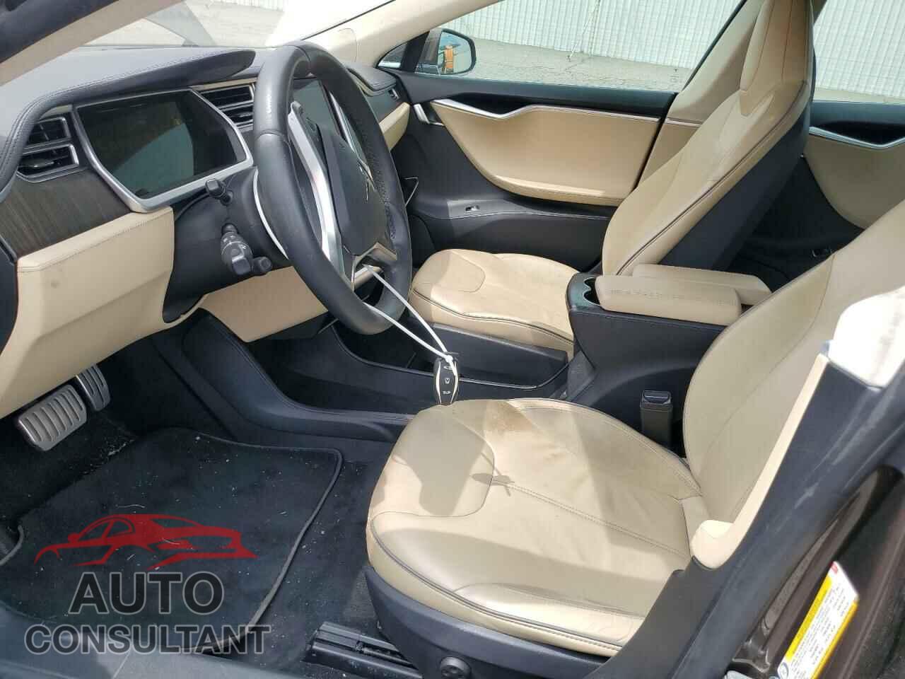 TESLA MODEL S 2013 - 5YJSA1DP0DFP18285