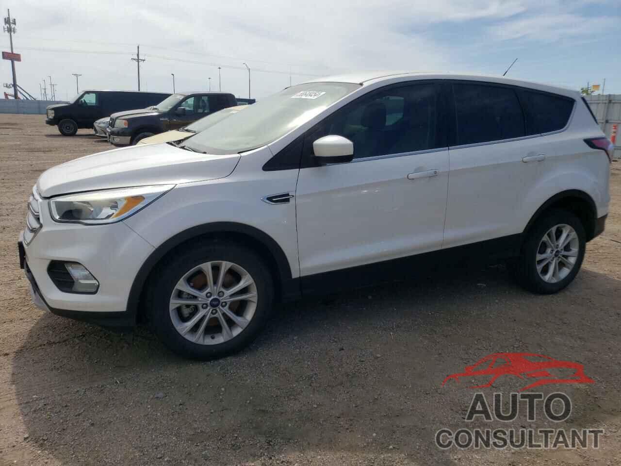 FORD ESCAPE 2017 - 1FMCU9GD0HUA23129