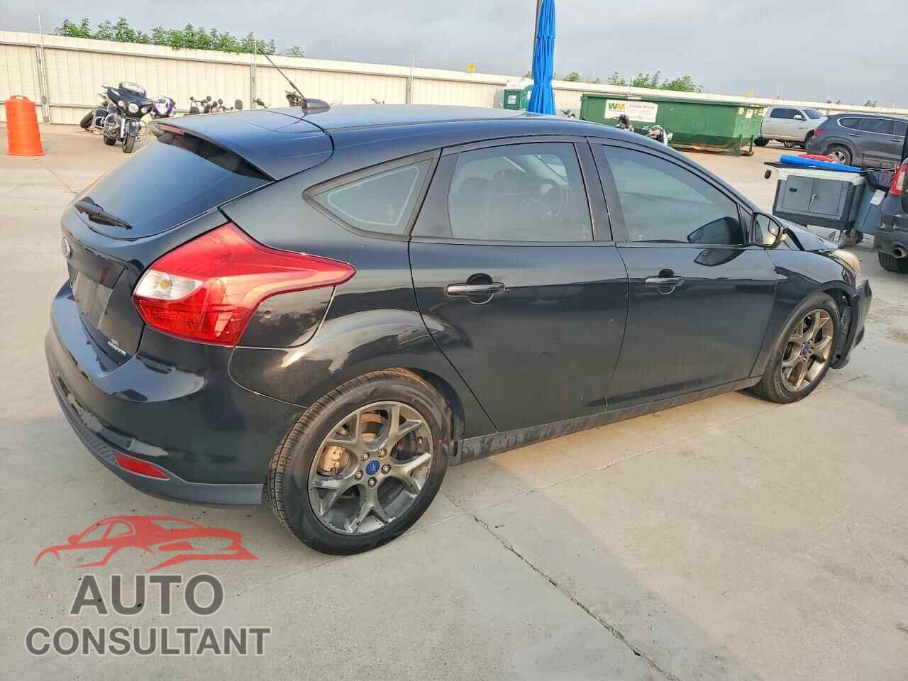 FORD FOCUS 2014 - 1FADP3K2XEL383681