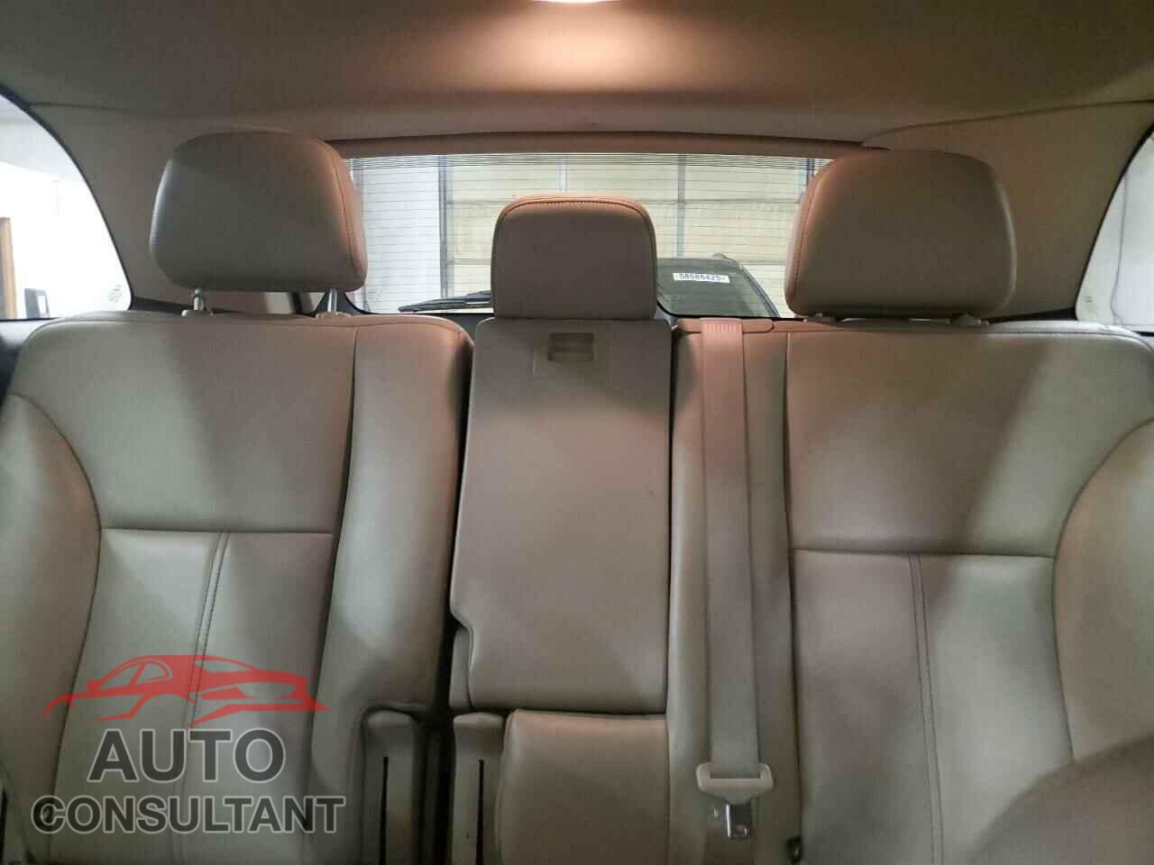 FORD EDGE 2011 - 2FMDK3JC6BBA00670