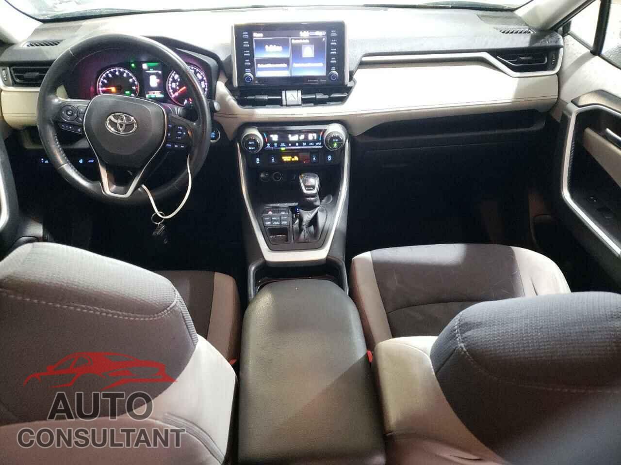 TOYOTA RAV4 2020 - JTMP1RFV4LD050075