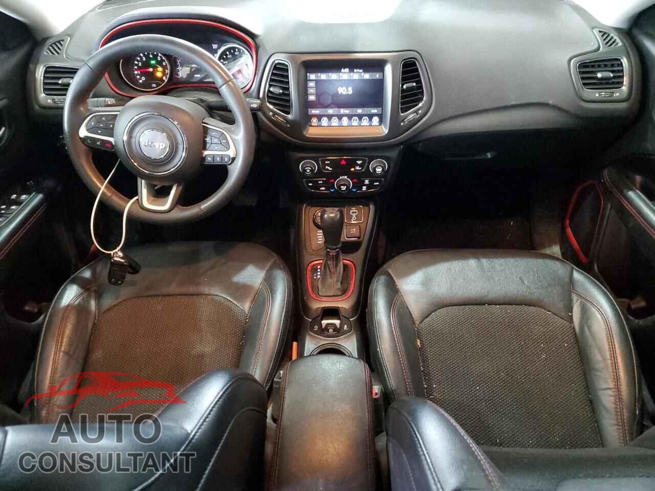JEEP COMPASS 2021 - 3C4NJDDB0MT556484