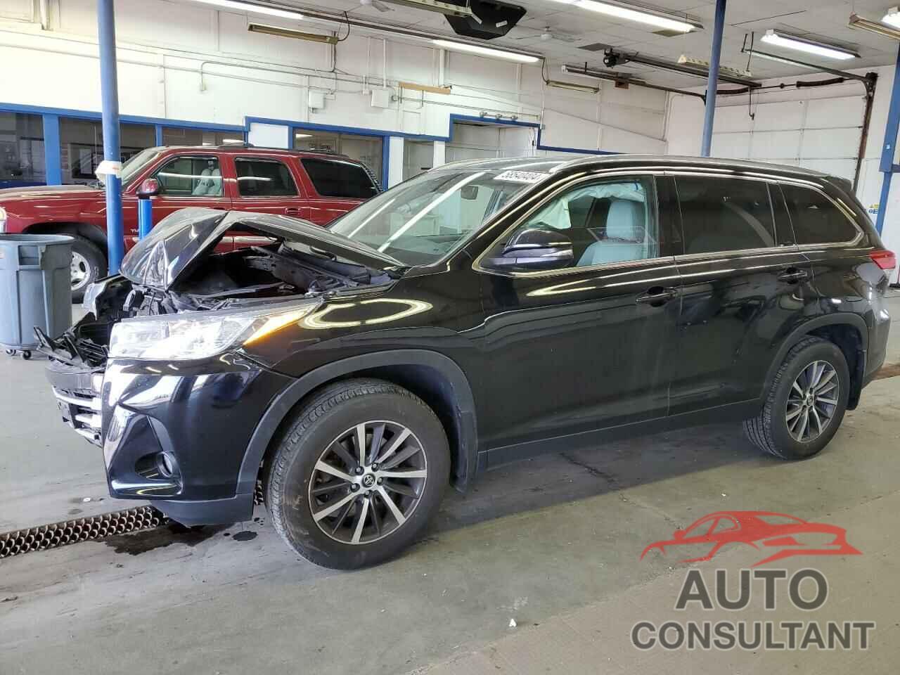 TOYOTA HIGHLANDER 2019 - 5TDJZRFH5KS620709