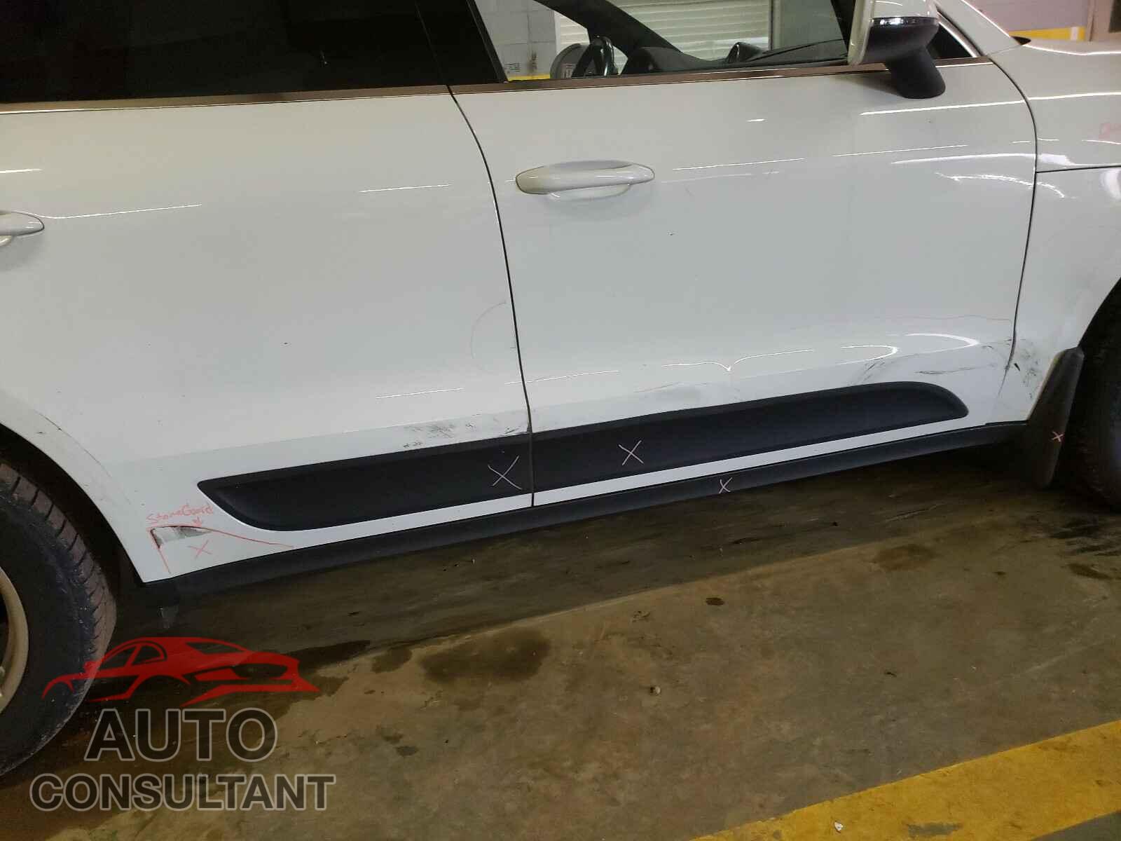 PORSCHE MACAN 2017 - WP1AB2A52HLB10366