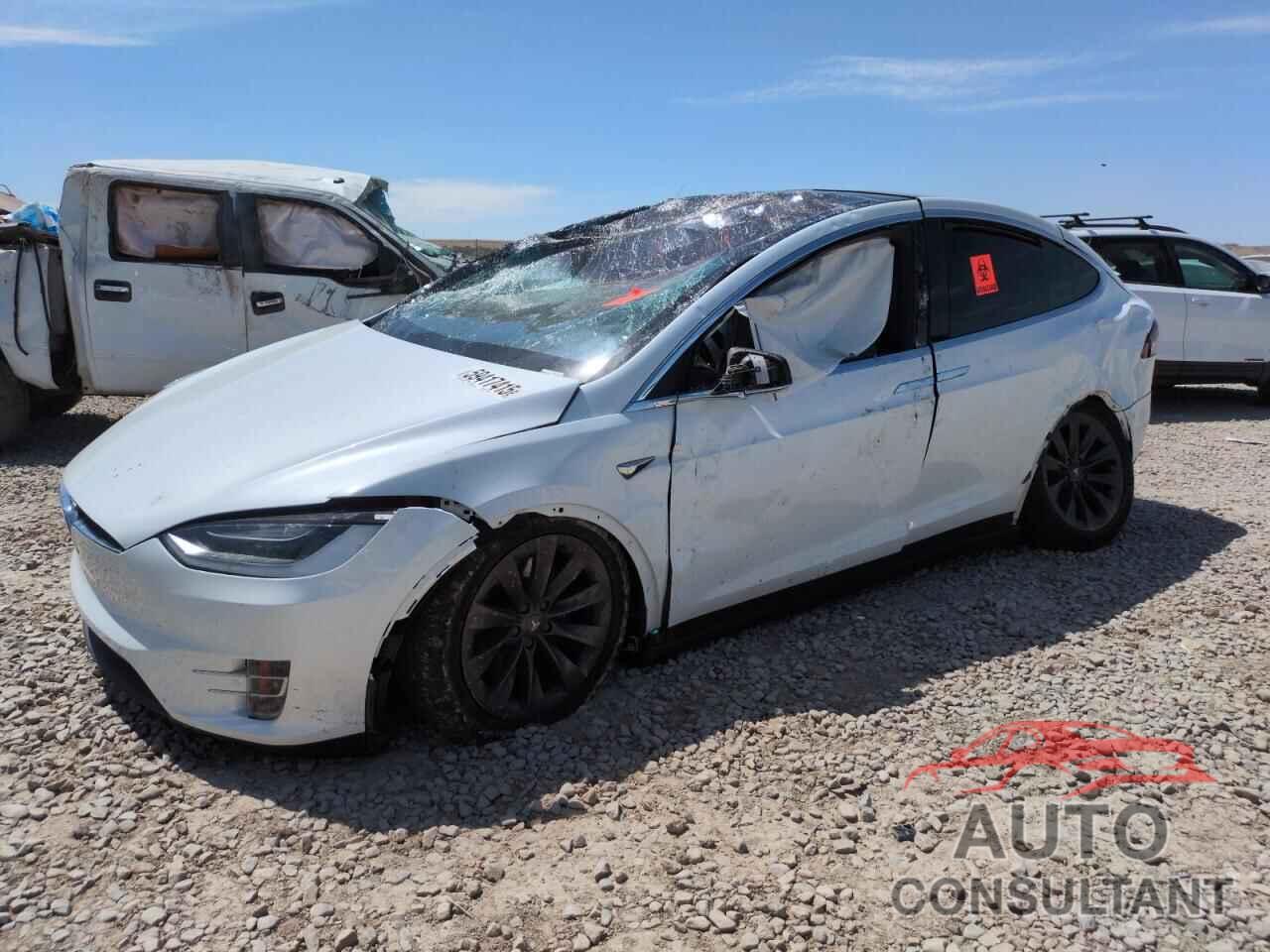 TESLA MODEL X 2018 - 5YJXCBE22JF118260